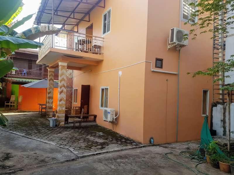 Soutchai Hostel And Tour Company Pakse Exterior foto